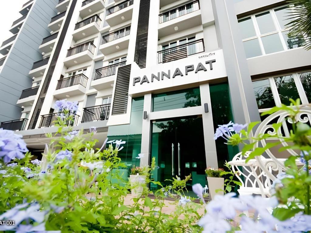 Pannapat Place Bangkok Buitenkant foto