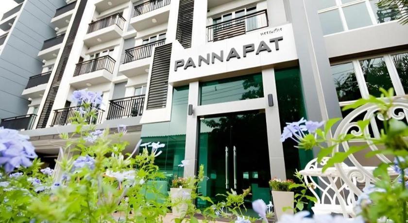 Pannapat Place Bangkok Buitenkant foto